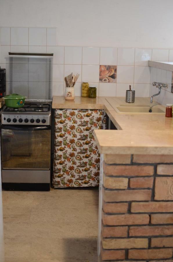 Gerecse Vendégház Sutto Kültér fotó